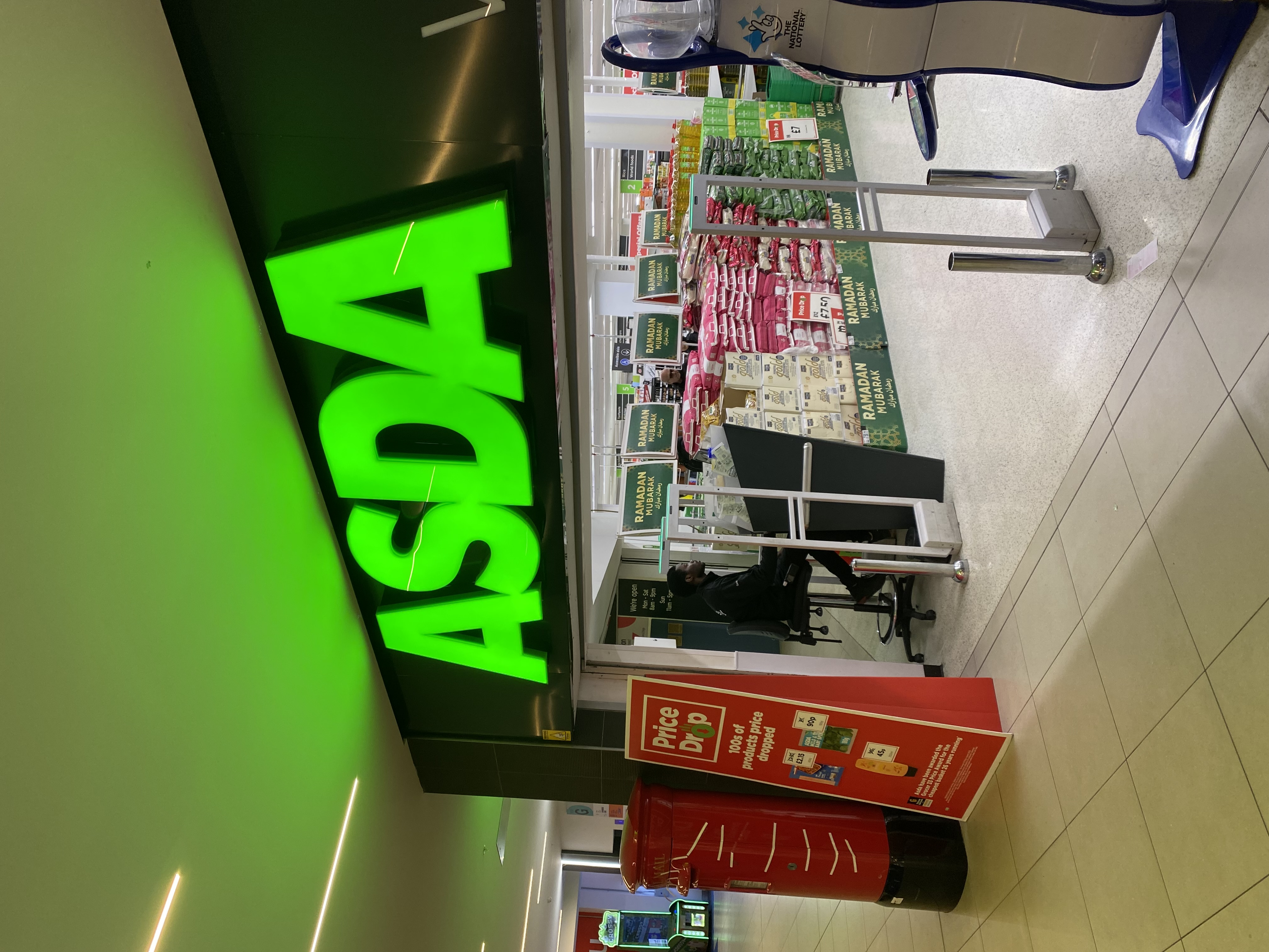 asda-workers-set-for-two-day-midnight-strike-gmb-union